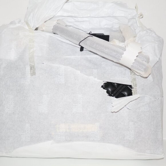 Love Moschino Quilted Tote Chain Shoulder Bag Black Gold Hardware - Picture 3 of 11